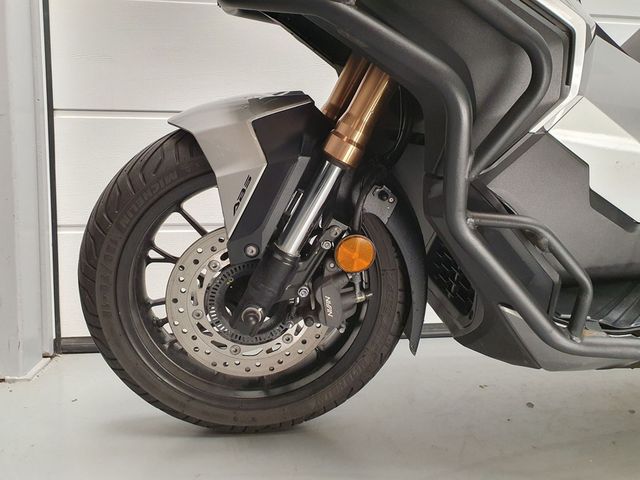 honda - adv-350