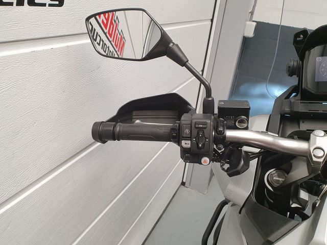 honda - adv-350