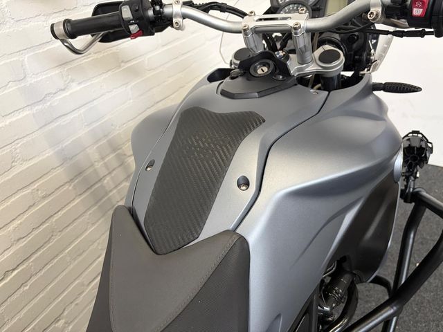 bmw - f-700-gs