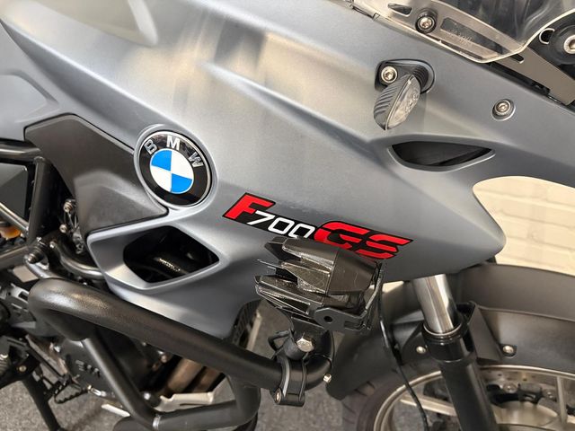 bmw - f-700-gs