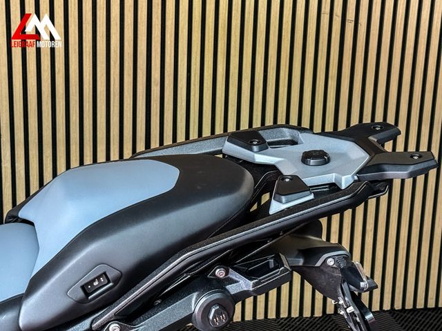 bmw - r-1300-gs
