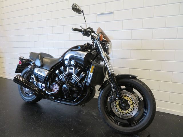 yamaha - vmx-1200-black-max
