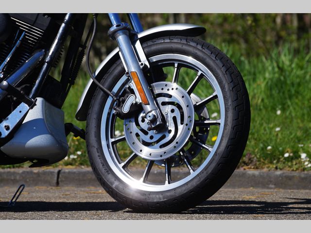 harley-davidson - super-glide-fxd-dyna