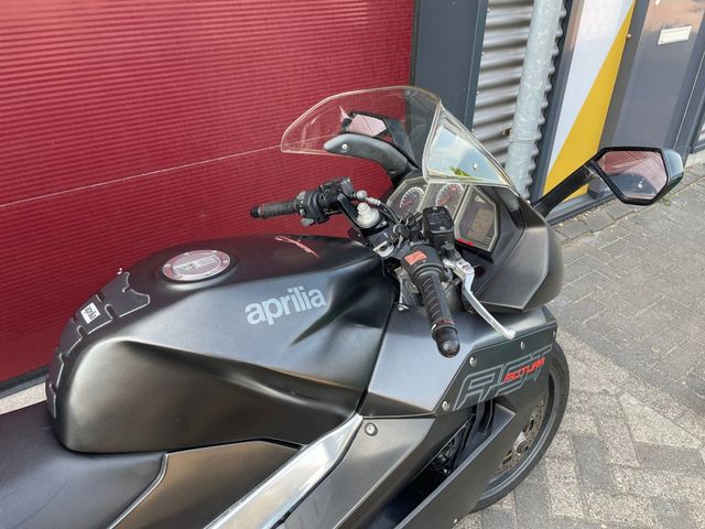 aprilia - rst-mille-futura