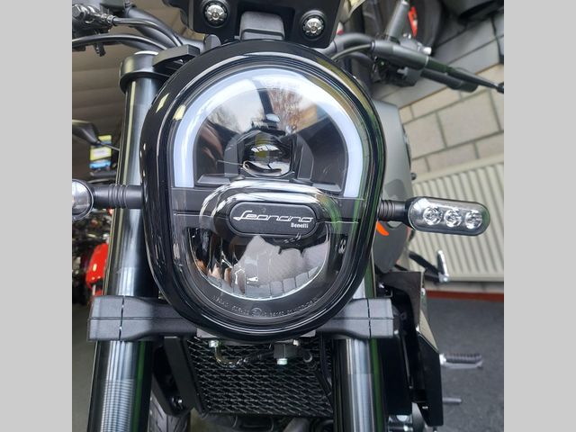 benelli - leoncino-125