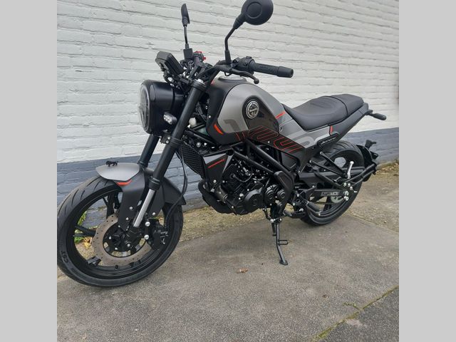 benelli - leoncino-125