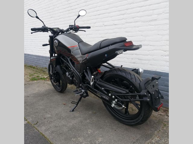 benelli - leoncino-125