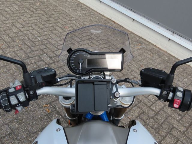 bmw - r-1200-r