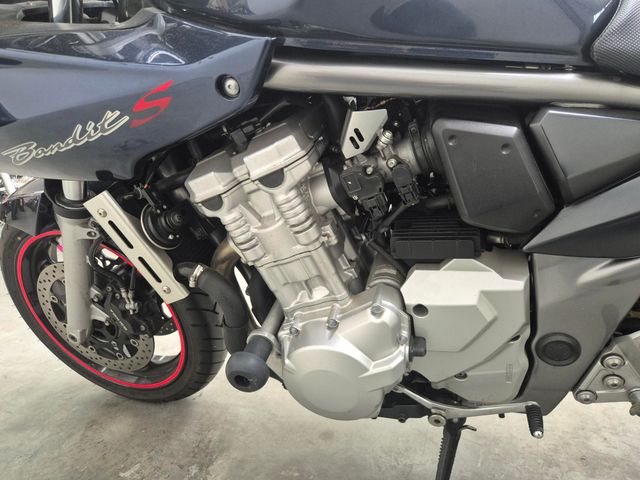 suzuki - gsf-650-sa