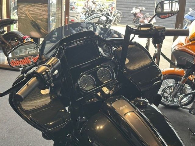 harley-davidson - road-glide-screamin-eagle-cvo-fltrxse