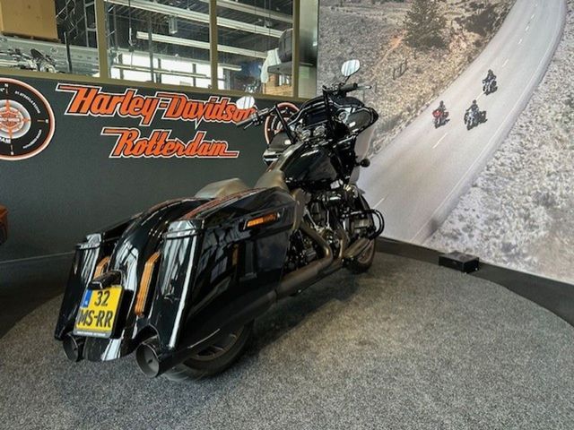 harley-davidson - road-glide-screamin-eagle-cvo-fltrxse