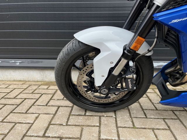 bmw - f-900-r