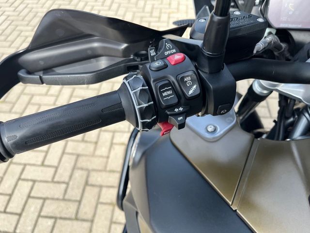bmw - r-1250-gs-adventure