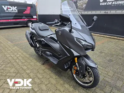 YAMAHA TMAX TECH MAX – foto 2