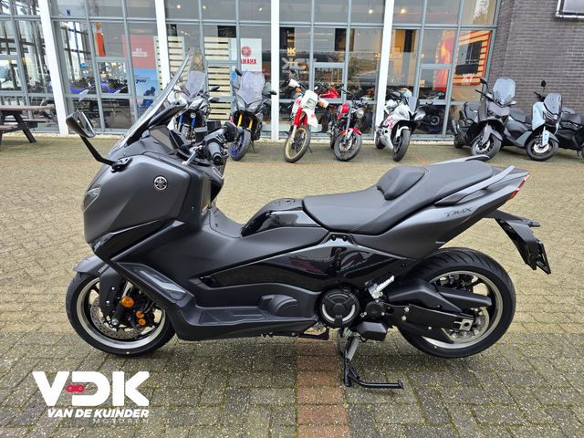 yamaha - tmax-tech-max-560