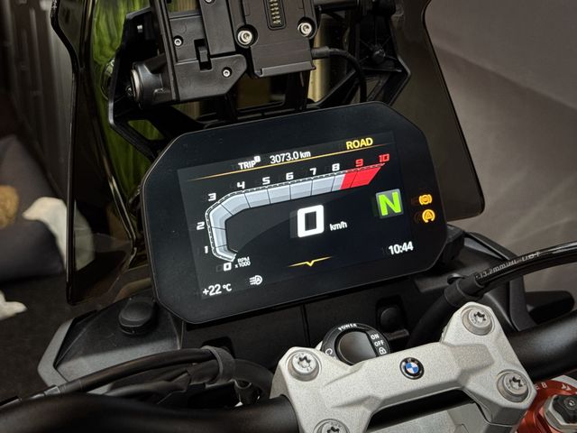 bmw - f-900-gs