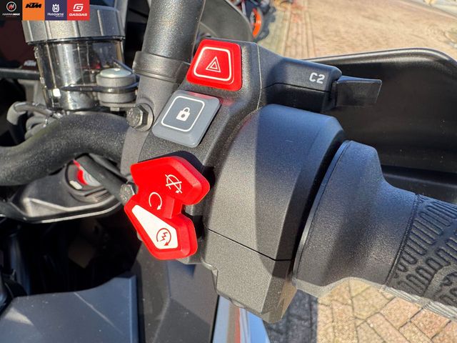 ktm - 1290-super-adventure-s