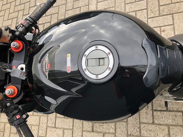 aprilia - sl-1000-falco