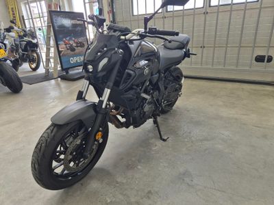 YAMAHA MT 07 ABS – foto 3