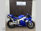 YAMAHA YZF R1