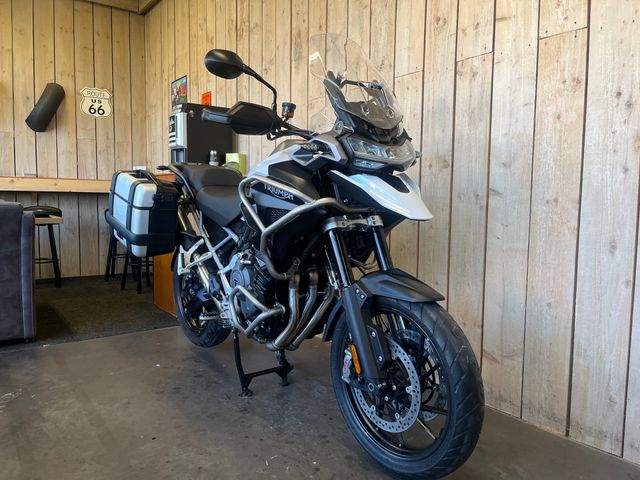 triumph - tiger-1200-gt