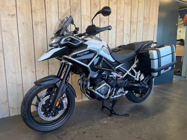 triumph - tiger-1200-gt
