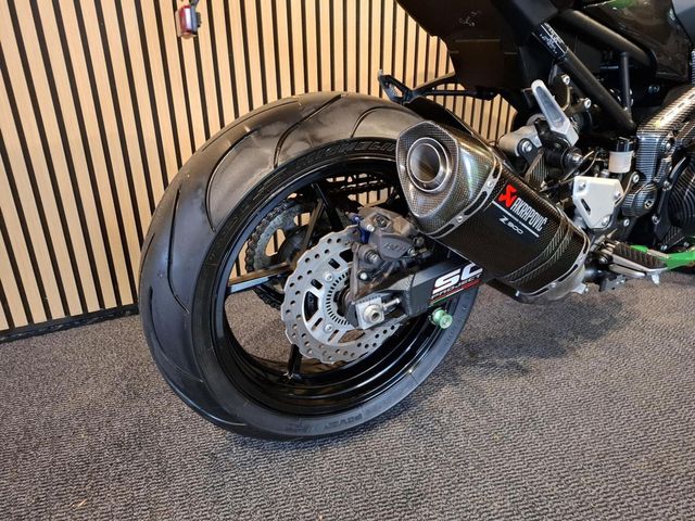 kawasaki - z900
