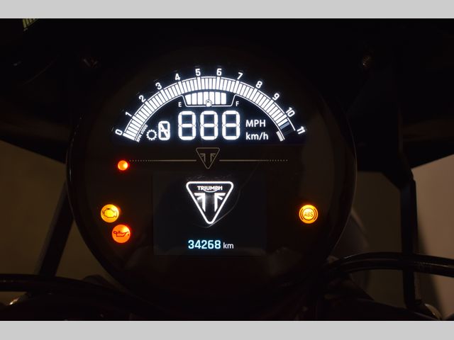 triumph - trident-660
