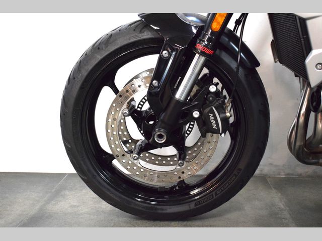 triumph - trident-660