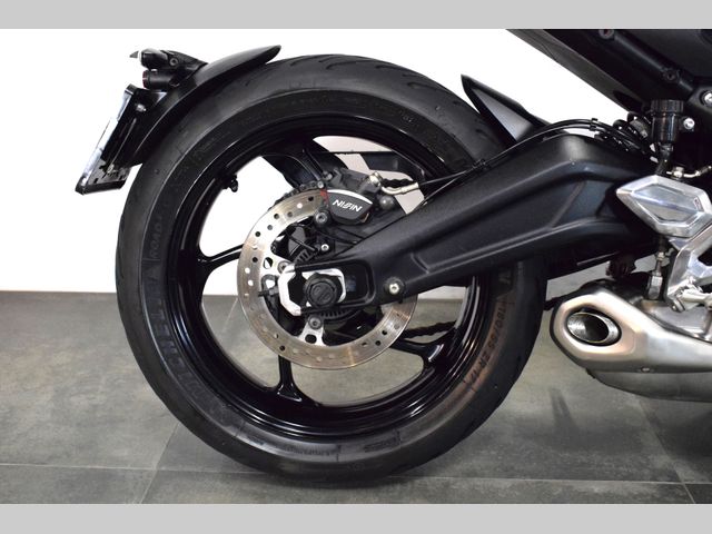 triumph - trident-660