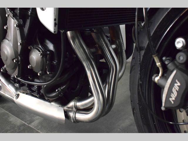 triumph - trident-660