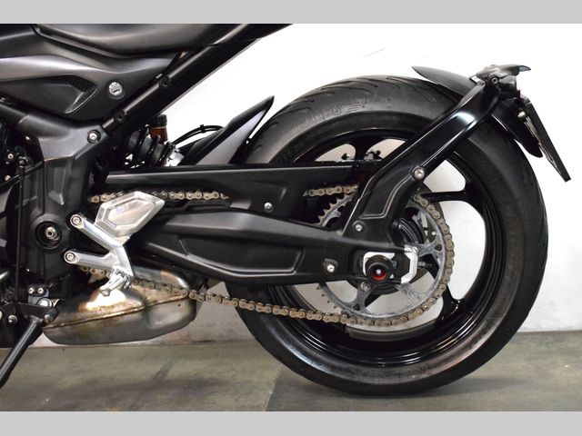 triumph - trident-660