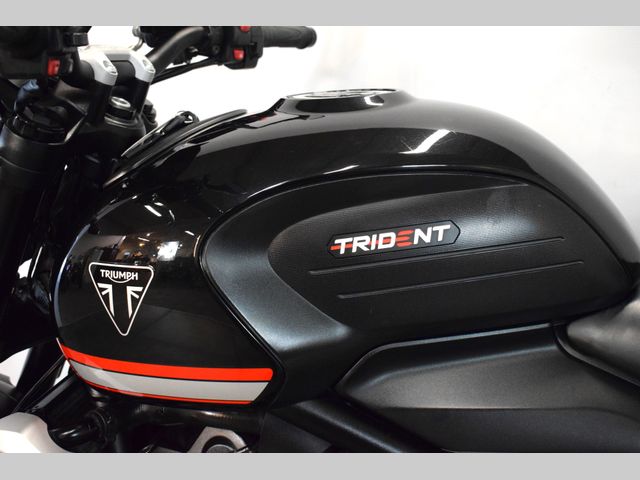 triumph - trident-660