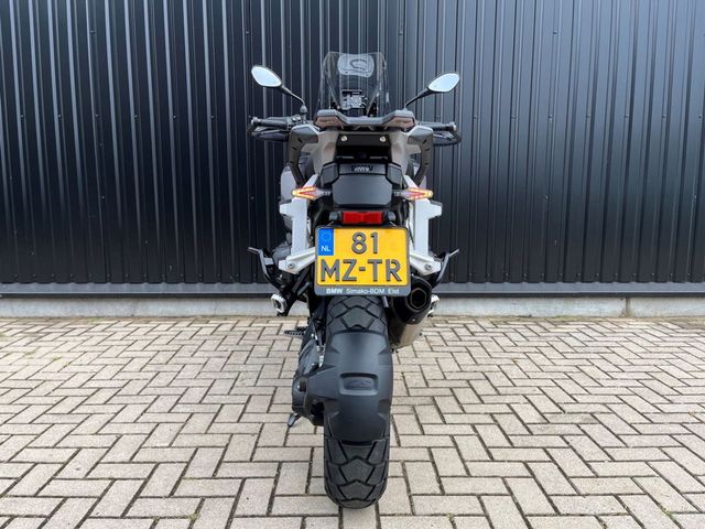 bmw - r-1300-gs-adventure-triple-black
