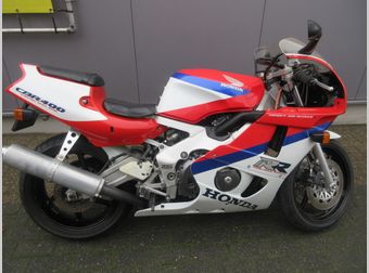 Honda CBR 400 RR 1991 occasion
