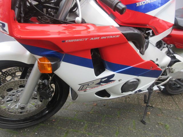 honda - cbr-400-rr