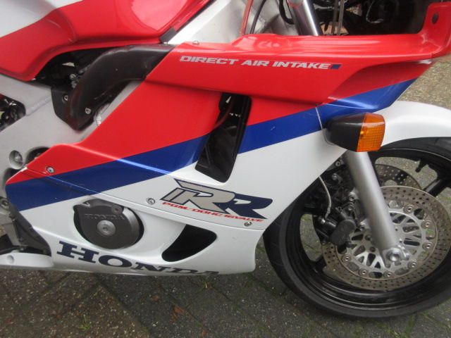 honda - cbr-400-rr