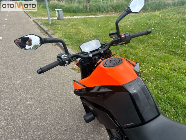 ktm - 890-duke