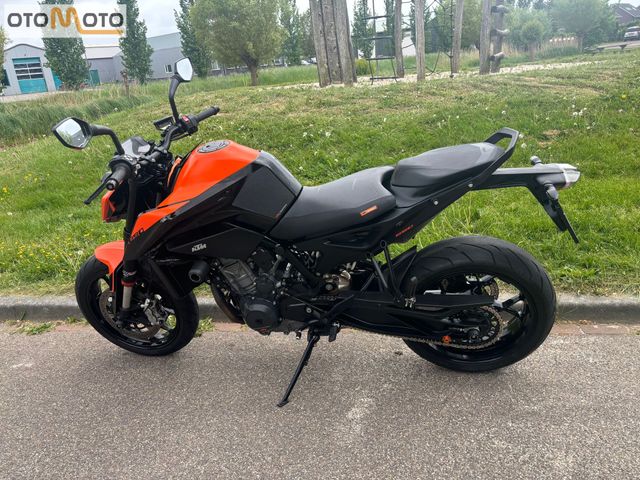 ktm - 890-duke