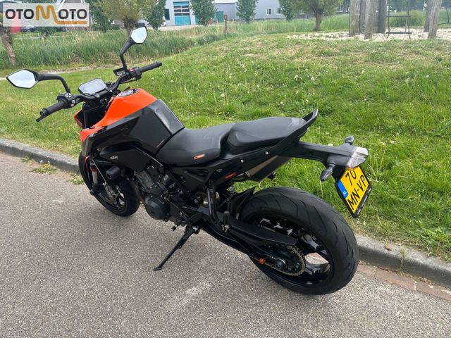 ktm - 890-duke