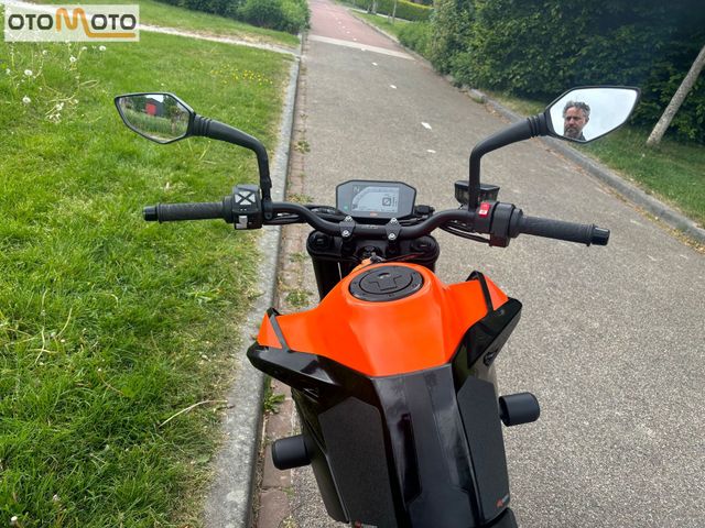 ktm - 890-duke