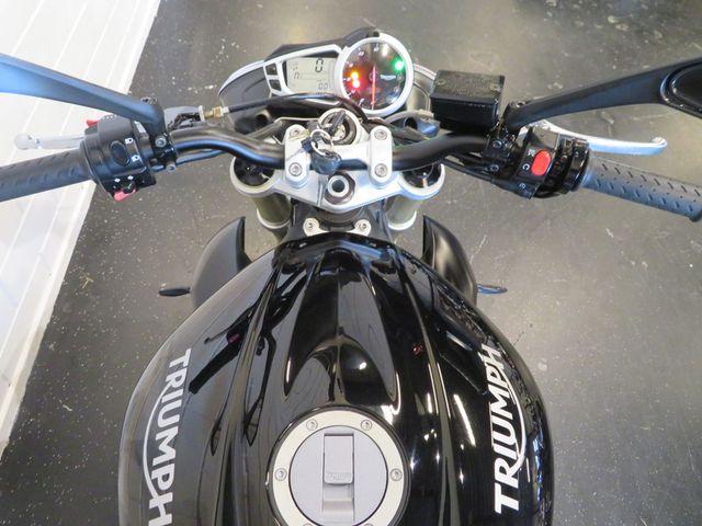 triumph - street-triple-675