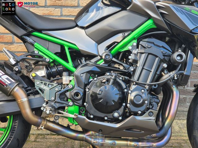 kawasaki - z900