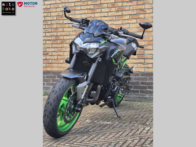 kawasaki - z900