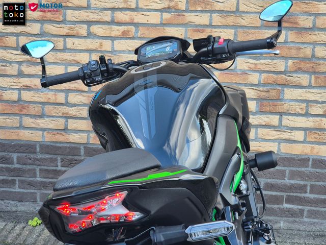 kawasaki - z900