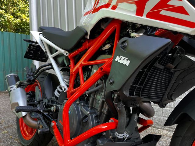 ktm - 390-duke-abs