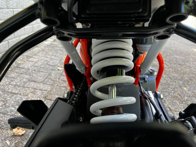 ktm - 390-duke-abs