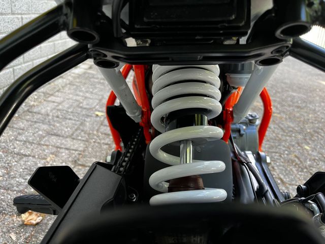 ktm - 390-duke-abs