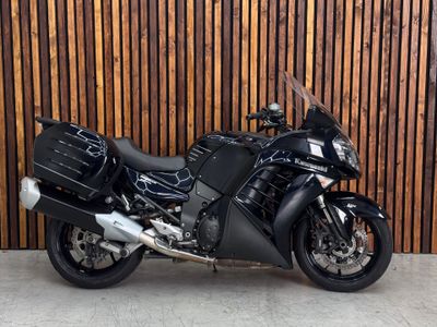 KAWASAKI GTR 1400 – foto 2