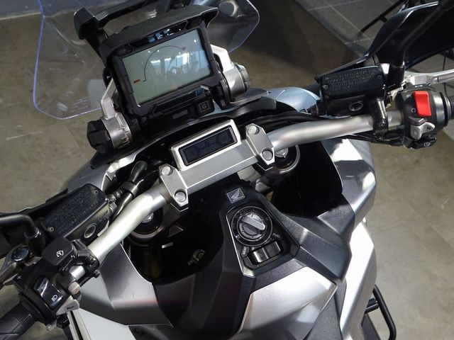 honda - x-adv